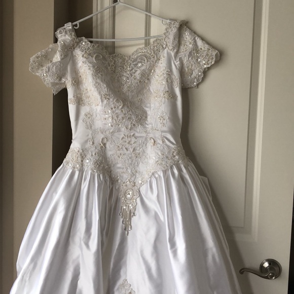 Vintage Wedding Dress - Picture 1 of 12